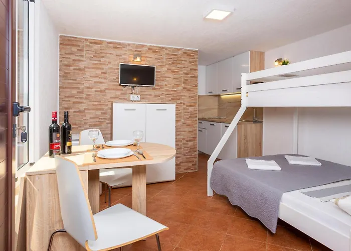 5 Bedroom In * Pinezići