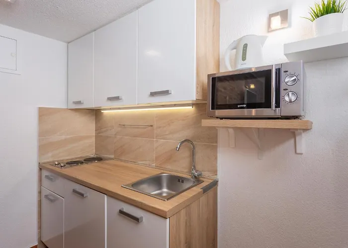 5 Bedroom In Pinezići