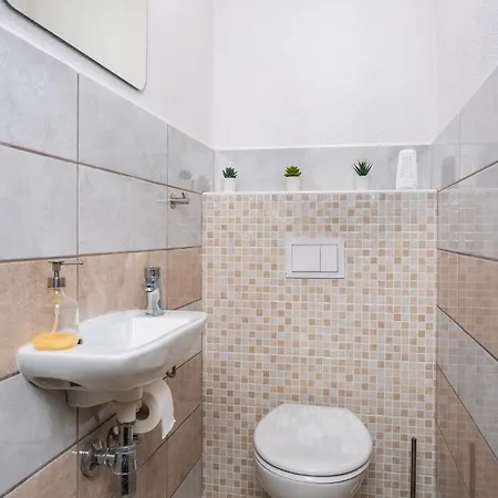 5 Bedroom In Pinezići