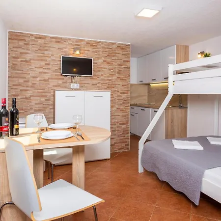 5 Bedroom In * Pinezići