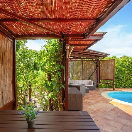 5 Bedroom In בית נופש Pinezići