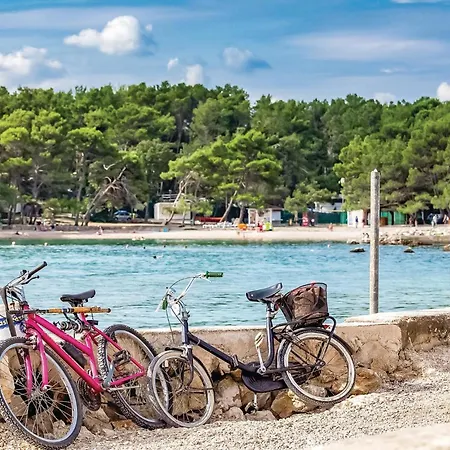 Gorgeous In * Pinezići
